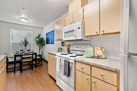 1221 SEllsworth Rd #L121, Vancouver, WA 98664