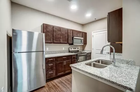60 Premier Ave #210-306, Bluffton, IN 46714