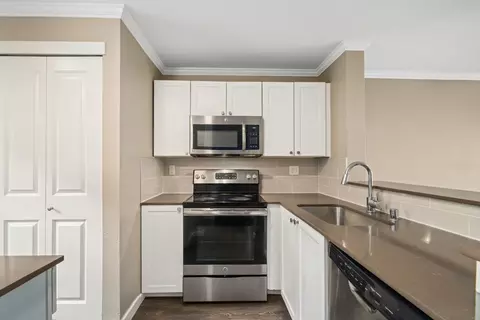 4249 129th Pl SE #4221-3, Bellevue, WA 98006