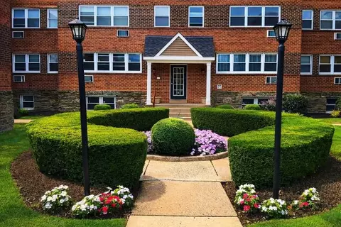 615 E Upsal St #1, Philadelphia, PA 19119