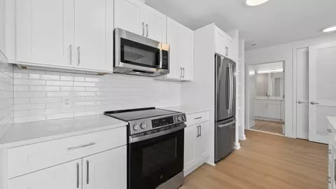 100 6th St NE #2214, Atlanta, GA 30308