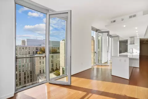 825 10th St NW #327, Washington, DC 20001