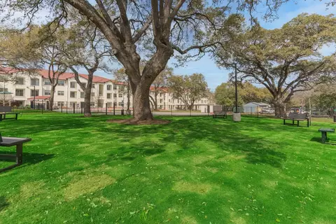 414 E Wonsley Dr #7208, Austin, TX 78753