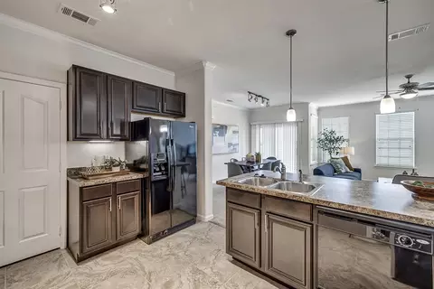 625 Creekside Way #0937, New Braunfels, TX 78130