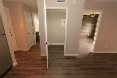 5112 S 1st St #125, Austin, TX 78745
