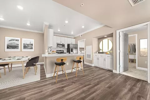 10270 E Taron Dr #388, Elk Grove, CA 95757