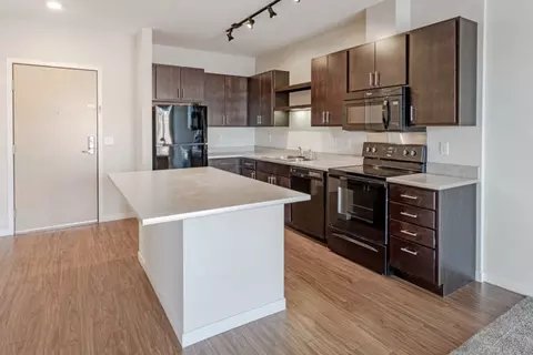322 S 2nd St #335, Minneapolis, MN 55401