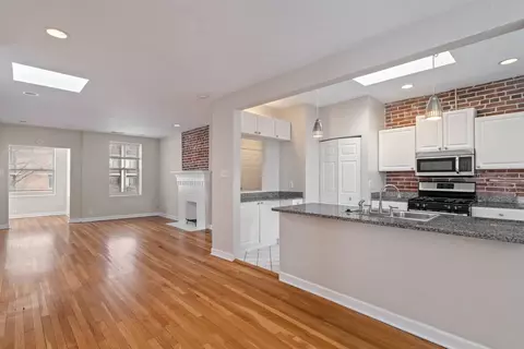 4942 W Pine Blvd #42 1E, Saint Louis, MO 63108