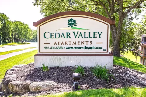7433 128th St W #33-203, Apple Valley, MN 55124