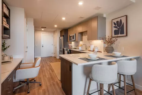 24 Elm St #606, Worcester, MA 01608