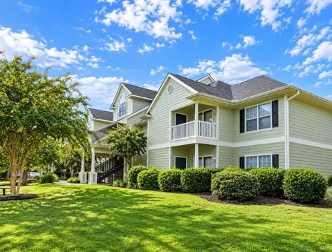 100 Trace Dr #0720, Jackson, TN 38305