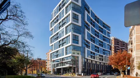 4885 Edgemoor Ln #1011, Bethesda, MD 20814