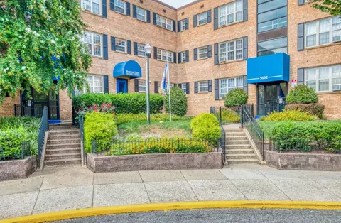 5000 Hunt St NE #5007-13, Washington, DC 20019