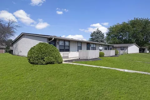 1100 Taywood Rd #72, Englewood, OH 45322