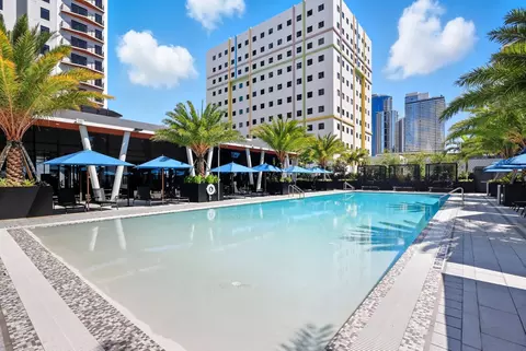 777 NW 2nd Ave #1807, Miami, FL 33136