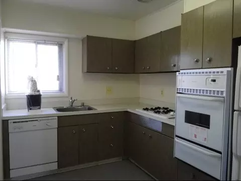 7229 Park Heights Ave #C, Pikesville, MD 21208
