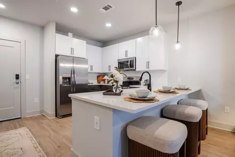 4225 S Tryon St #451, Charlotte, NC 28217