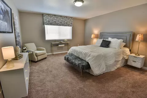 3400 Pearl Dr #3402P202, Suitland, MD 20746