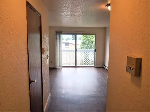 912 N 96th St #327, Seattle, WA 98103