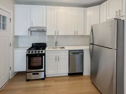 630 12 W Arlington Pl #638-52, Chicago, IL 60614