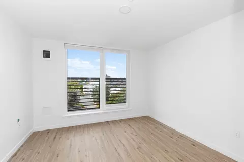 4417 Wallingford Ave N #203, Seattle, WA 98103