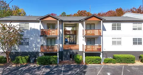 1400 Huckleberry Ln #0821B, Hoover, AL 35226