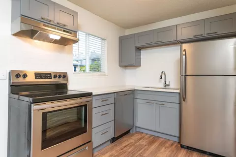 6111 SW Beaverton Hillsdale Hwy #22, Portland, OR 97221