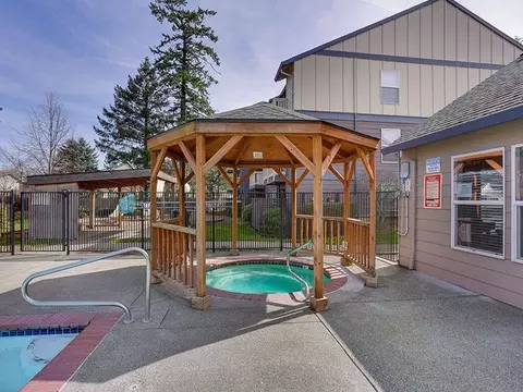 20433 SE Stark St #L-241, Gresham, OR 97030 photo 2