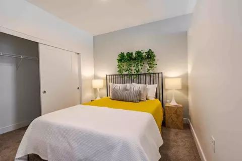 230 E Long St #357, Columbus, OH 43215
