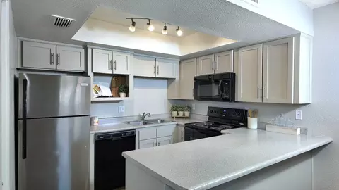4505 S Hardy Dr #2174, Tempe, AZ 85282