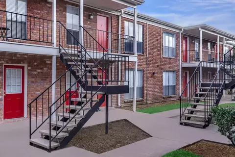 5505 Pine St #1-101, Houston, TX 77081
