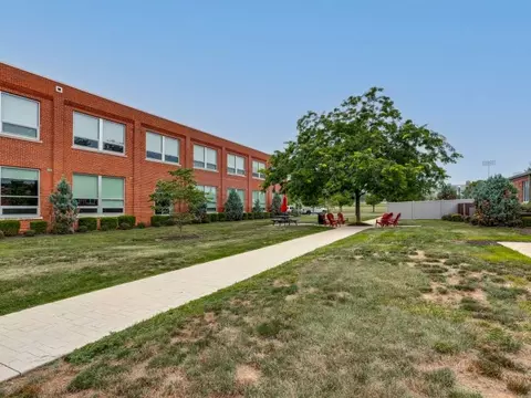 1060 N Charlotte St #215, Lancaster, PA 17603