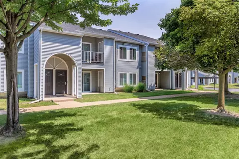 643 Dorchester Dr #225, Rochester Hills, MI 48307