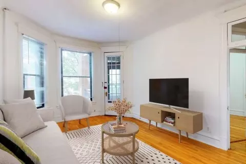 5405-5407 S Woodlawn Ave #5405-3C, Chicago, IL 60615