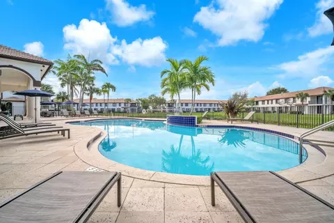 14768 Enclave Lakes Dr #22C2, Delray Beach, FL 33484