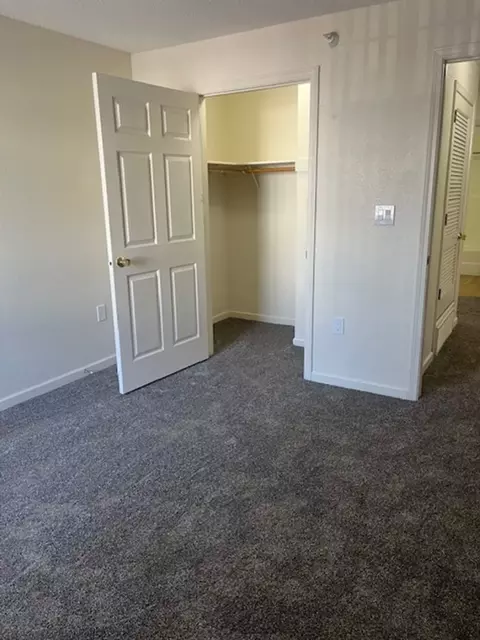 3811 Baldwin Ave #100, Lincoln, NE 68504
