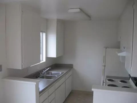 330 West St #12, Oceanside, CA 92054