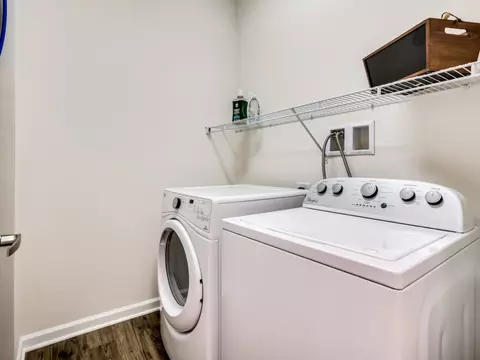 415 Center Pointe Dr #102, Mechanicsburg, PA 17050