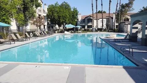 2215 Lakeside Pl #07-102, Corona, CA 92879