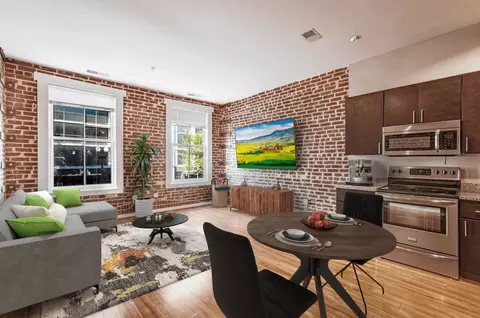 1825 7th St NW #801, Washington, DC 20001