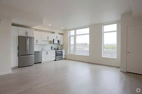 111 Parkway Pl #402, Vancouver, WA 98660