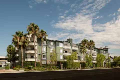 1901 N Buena Vista St #06-2616, Burbank, CA 91504