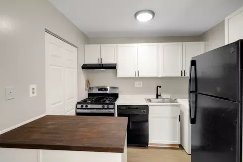 2641 Shadyside Ave #2504-202, Suitland, MD 20746