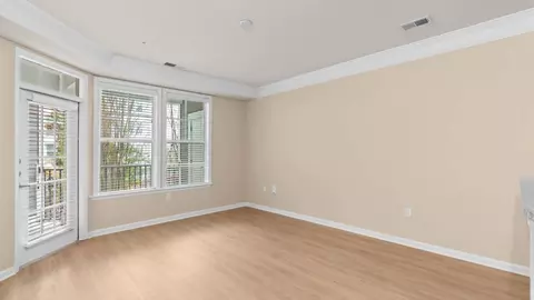 370 E Diamond Ave #3034, Gaithersburg, MD 20877