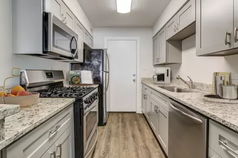 1800 NW 4th St #D36, Gainesville, FL 32609