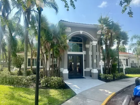 5335 Hawks Landing Dr #02-202, Fort Myers, FL 33907