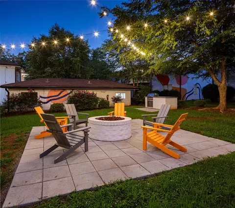 763 Cascade Ave #19, Atlanta, GA 30310