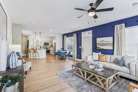 6740 Davidson St #27-535, The Colony, TX 75056
