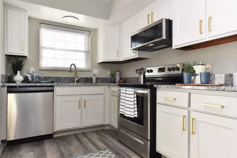 832 Park Central Ct #13-843C, Indianapolis, IN 46260