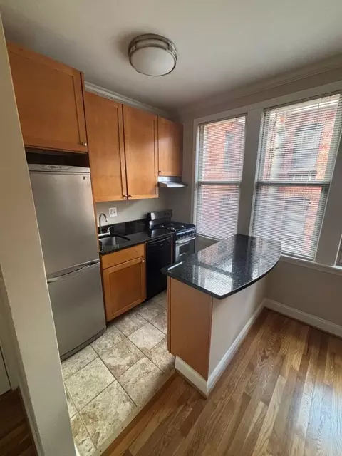 2070 Belmont Rd NW #306, Washington, DC 20009